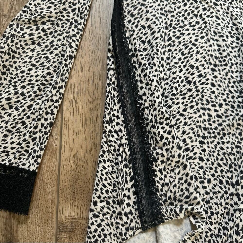 Victoria’s Secret Pajama Lounge Top Animal Print Lace Modal Small - Picture 3 of 10